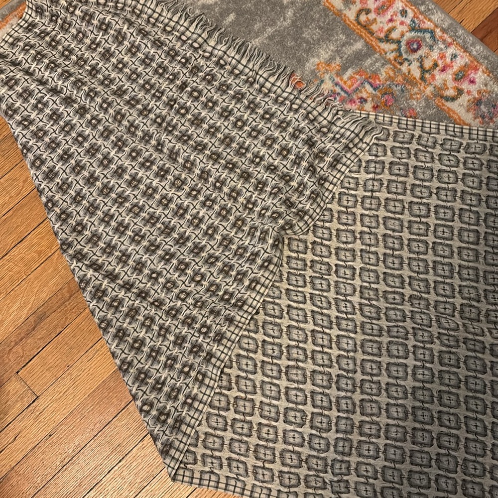 Versatile scarf. Brown, beige, light gray.